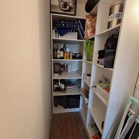 Seaesta Dino Apartment