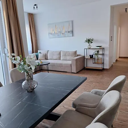 Appartement Seaesta Dino