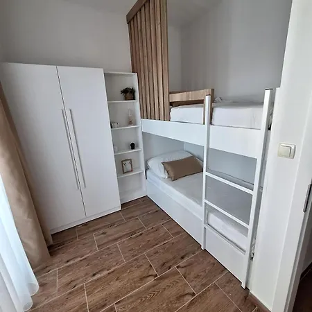 Seaesta Dino Appartement